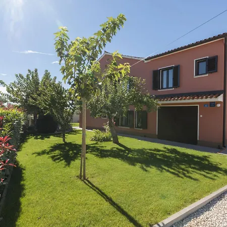Roza By Interhome