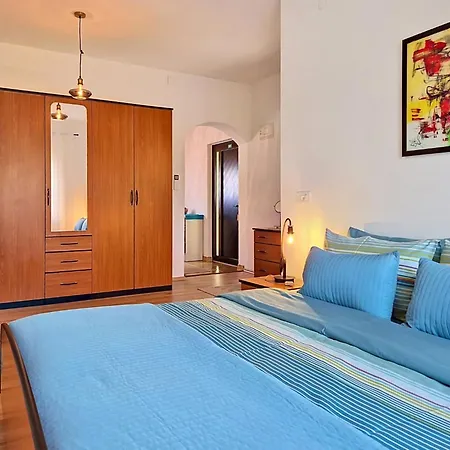 Roza By Interhome